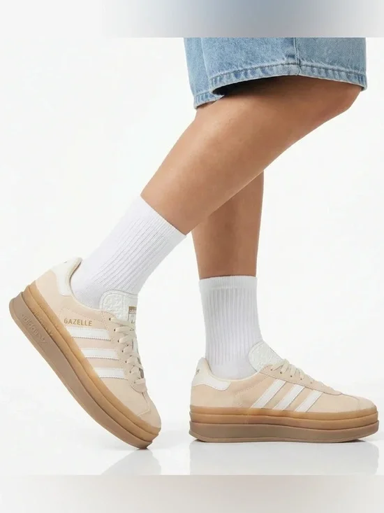 adidas Gazelle Bold J Wonder White / Gum - Picture 1 of 9